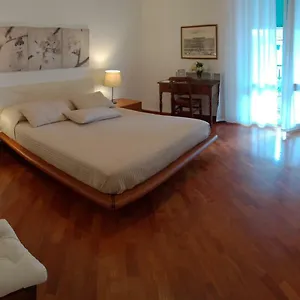 Apartment Casa Del Golfo Paradiso, Genua